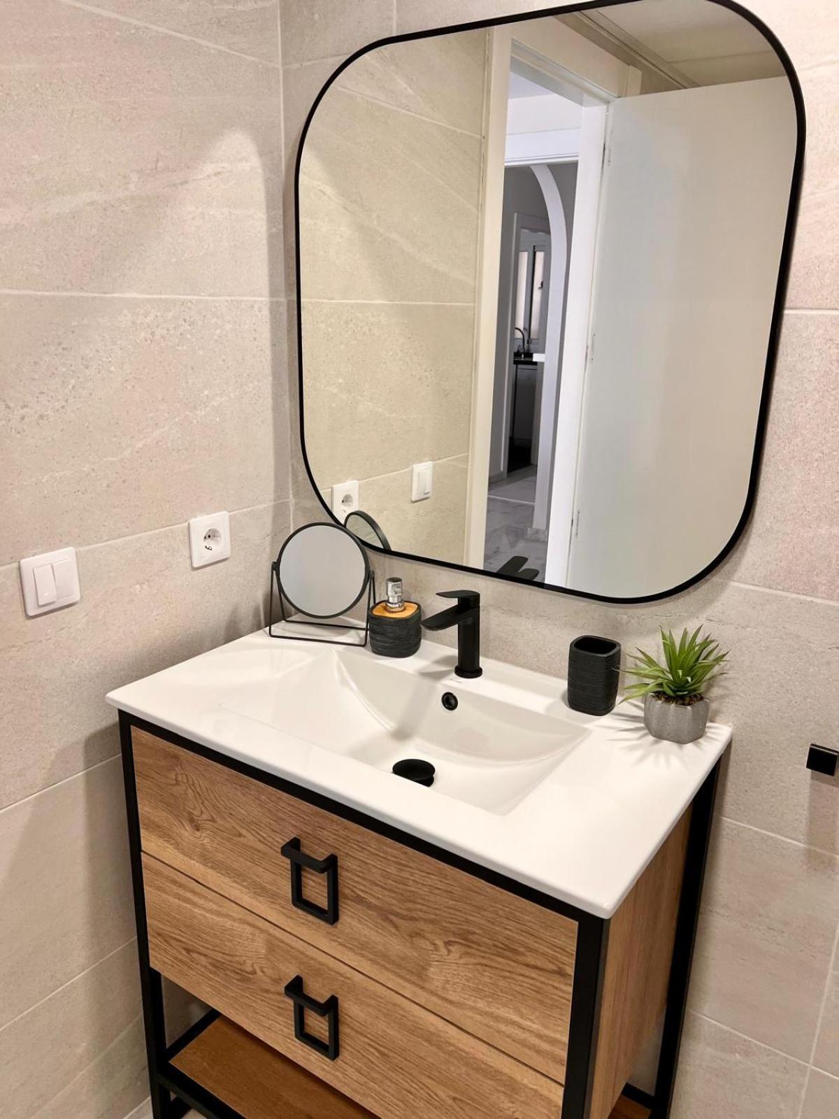 Apartment Sea Breeze - Apartamento Brisas Del Mar 베날마데나코스타 외부 사진